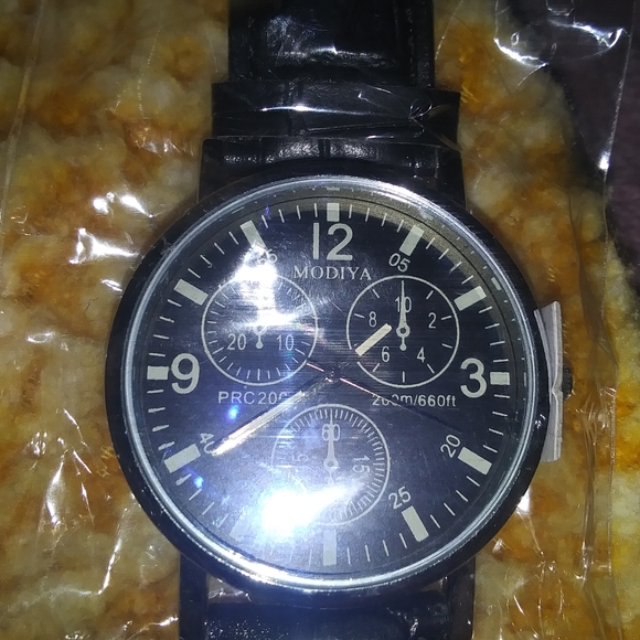 Modiya mens watch new in pk - Picture 2 of 2